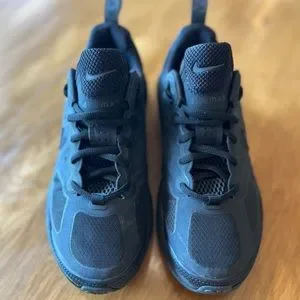 Air max 27 deals boys grade school
